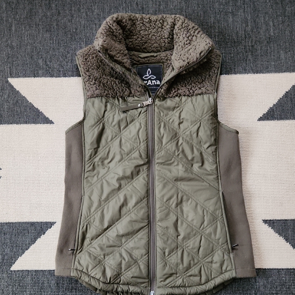Prana Esla Vest Quilted Fleece